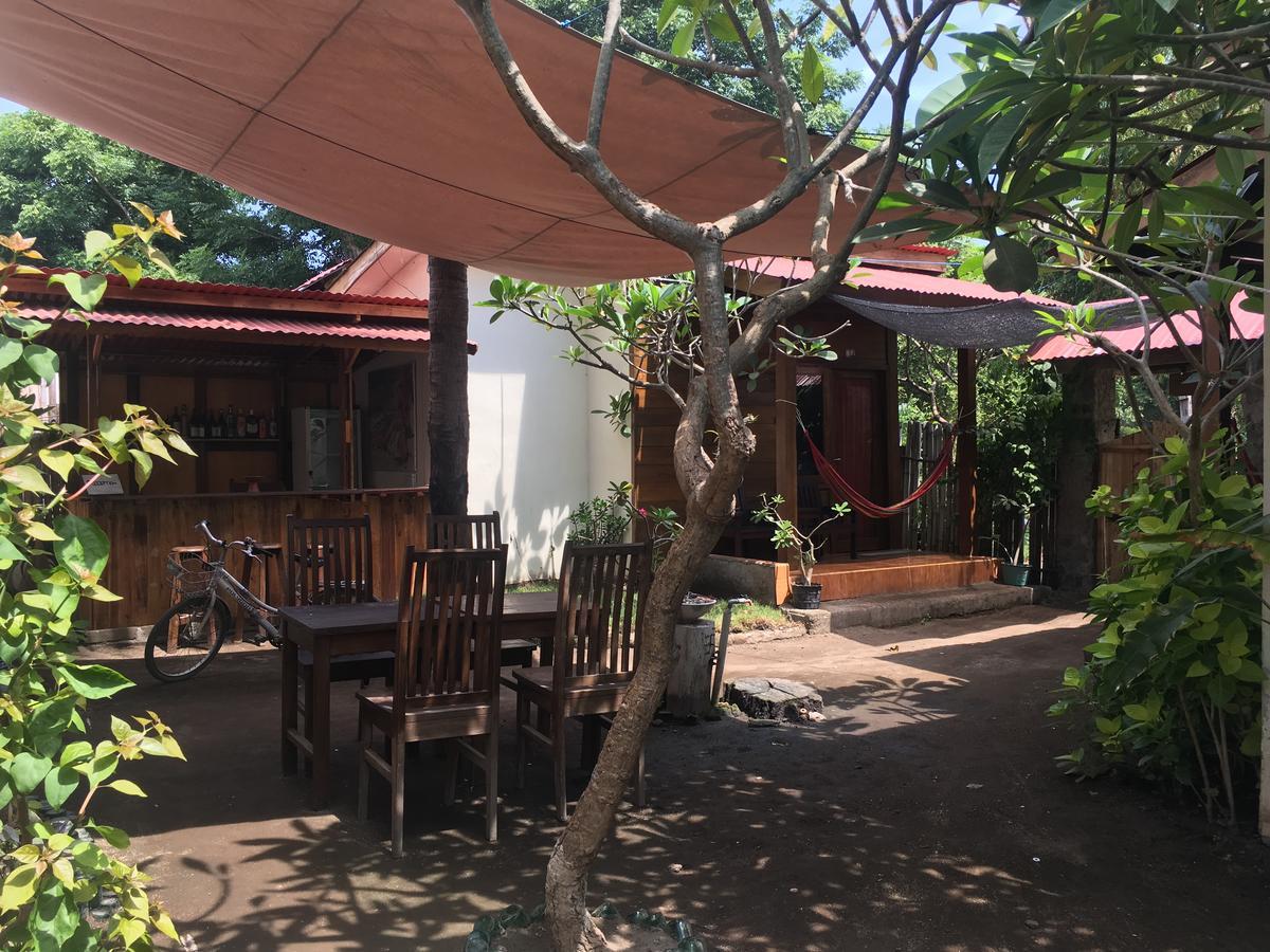 The Joe Bungalow Quần đảo Gili Ngoại thất bức ảnh